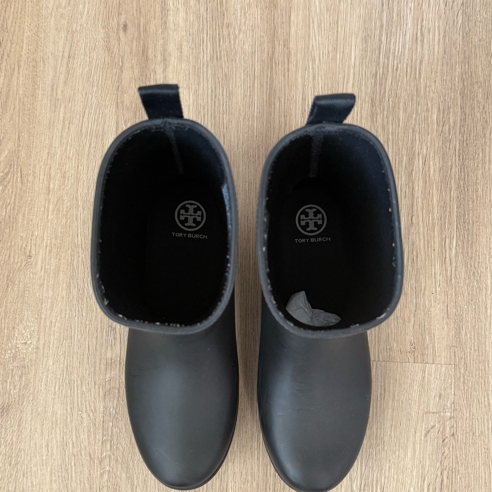 Tory Burch Black Winter & Rain Boots - Picture 5 of 9
